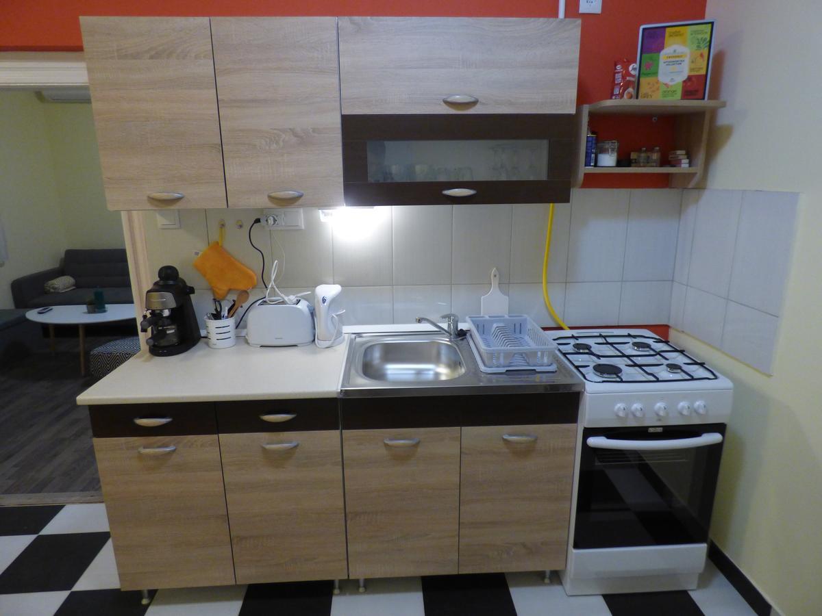 Yellow Apartment ديبريتْسين المظهر الخارجي الصورة