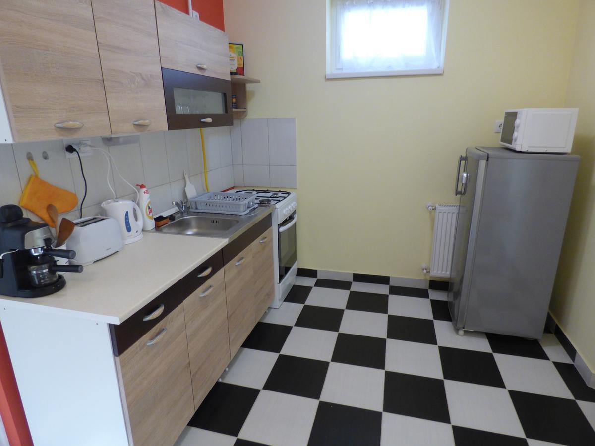 Yellow Apartment ديبريتْسين المظهر الخارجي الصورة